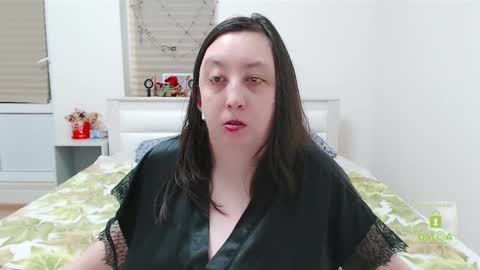 Snapshot of hot_and_pretty chatting on January 18, 3:16 pm Lila online show from January 18, 3:16 pm