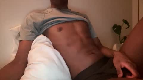 Snapshot of hot_b3n chatting on April 16, 8:48 am Ben online show from April 16, 8:48 am