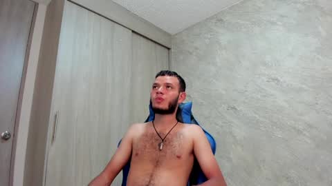 hot bad boy69 online show from May 6, 10:37 pm