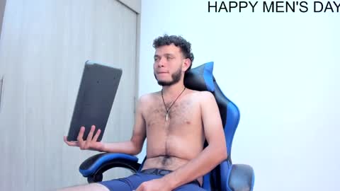 hot bad boy69 online show from May 26, 10:06 pm