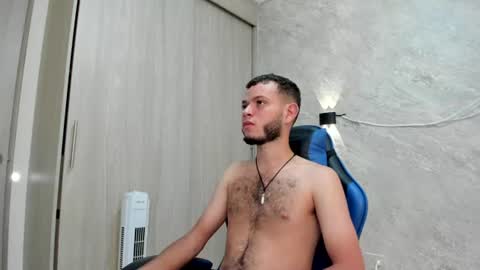 hot bad boy69 online show from June 25, 9:19 pm