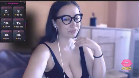 Snapshot of hot_big_ass chatting on September 25, 10:41 am v     online show from September 25, 10:41 am
