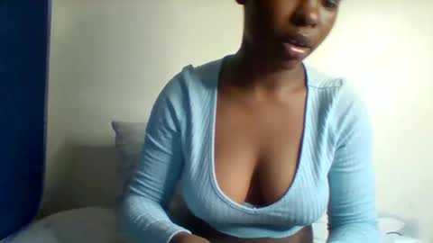 Snapshot of hot_cammy08 chatting on March 6, 2:57 pm sweet cammy online show from March 6, 2:57 pm