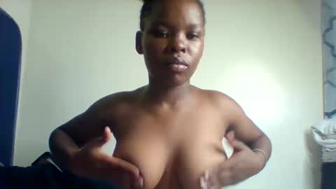 Snapshot of hot_cammy08 chatting on March 7, 9:50 am sweet cammy online show from March 7, 9:50 am