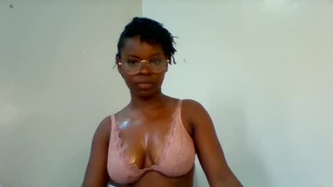sweet cammy online show from June 17, 11:45 am