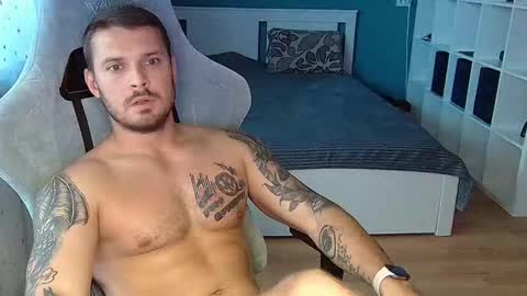 hot_cap_77 online show from September 18, 3:58 pm