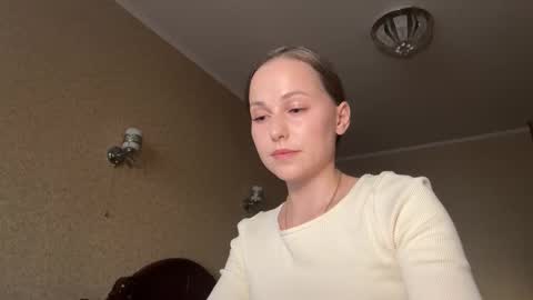 hot_chance_ online show from March 27, 1:55 pm