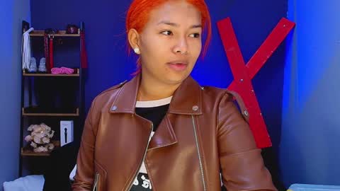 Snapshot of hot_chocolate_4u chatting on February 8, 12:17 pm hot chocolate 4u online show from February 8, 12:17 pm