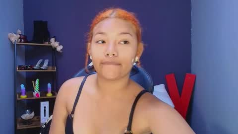 Snapshot of hot_chocolate_4u chatting on March 3, 12:27 pm hot chocolate 4u online show from March 3, 12:27 pm