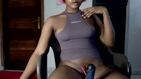 Snapshot of hot_chocoxxxx chatting on October 4, 7:50 am sonia mis choco online show from October 4, 7:50 am