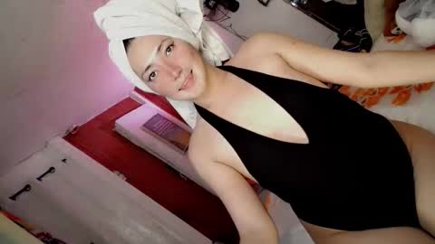 Snapshot of hot_claudia69 chatting on April 6, 11:44 am its me CLAUDIA online show from April 6, 11:44 am