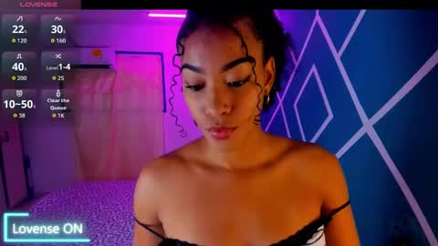 Snapshot of hot_couple07_ chatting on September 11, 4:56 am Hot Couple online show from September 11, 4:56 am
