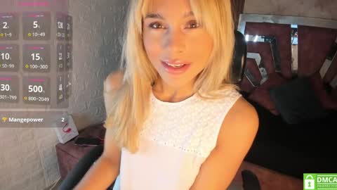 Snapshot of hot_cupid01 chatting on April 7, 10:48 am Valery online show from April 7, 10:48 am
