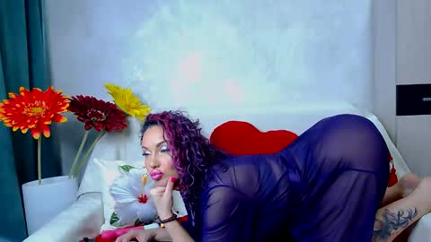 Snapshot of hot_darina chatting on March 16, 5:55 am Darina online show from March 16, 5:55 am