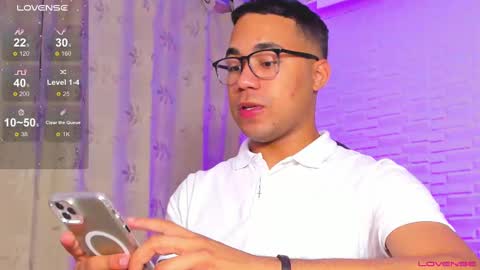 Snapshot of hot_dreams_x chatting on December 31, 6:46 pm hot_dreams_x online show from December 31, 6:46 pm