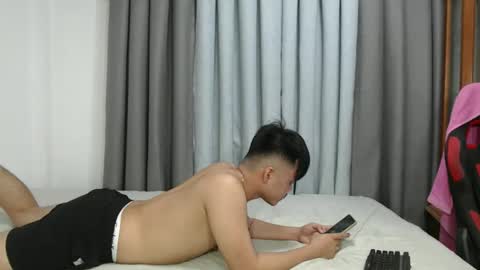 hot_emmanuel online show from October 18, 6:48 am