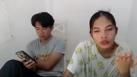 Snapshot of hot_falling_devilxx chatting on December 13, 6:16 pm    online show from December 13, 6:16 pm