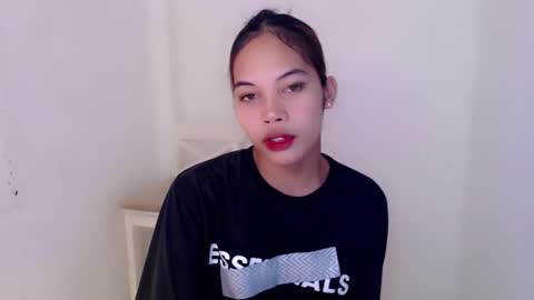 Snapshot of hot_falling_devilxx chatting on December 18, 10:30 am    online show from December 18, 10:30 am