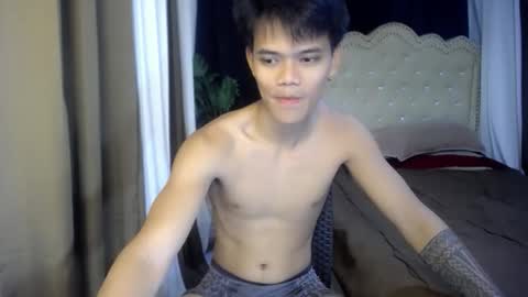 Snapshot of hot_fucker_ chatting on October 31, 12:06 pm hot_fucker_ online show from October 31, 12:06 pm