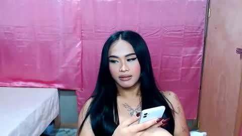Snapshot of hot_george chatting on June 24, 3:44 pm George online show from June 24, 3:44 pm