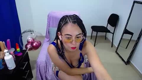 angie online show from June 9, 10:54 pm