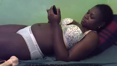 Snapshot of hot_girlly chatting on November 12, 1:44 pm hot_girlly online show from November 12, 1:44 pm