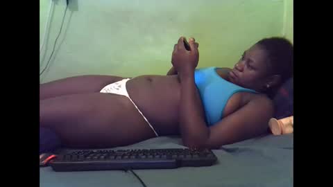 Snapshot of hot_girlly chatting on November 15, 3:26 am hot_girlly online show from November 15, 3:26 am