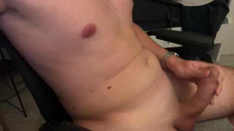 hot_guy2001 online show from September 9, 9:58 pm