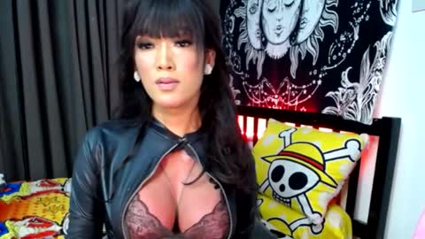 Jessica Cumshow FOLLOW ME online show from February 26, 5:12 pm