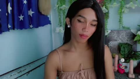 Snapshot of hot_khianna chatting on April 11, 1:43 am Khianna online show from April 11, 1:43 am