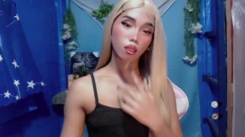 Snapshot of hot_khianna chatting on April 14, 10:16 pm Khianna online show from April 14, 10:16 pm