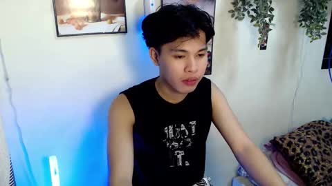 mark online show from March 8, 12:31 pm