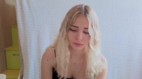 hot_kittie_hot online show from June 15, 2:47 am