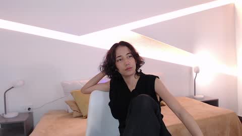 Alana online show from December 10, 9:33 pm