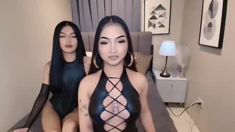 hot_nikki69 online show from February 19, 6:20 am