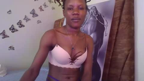 Snapshot of hot_petite100 chatting on October 28, 8:40 am hot petite100 online show from October 28, 8:40 am