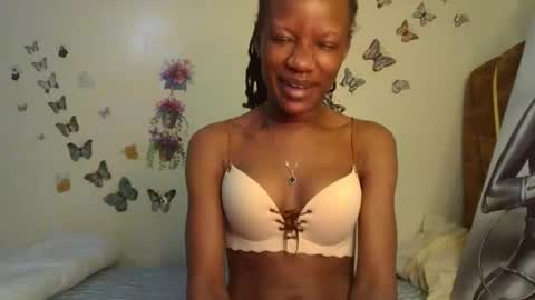 Snapshot of hot_petite100 chatting on October 29, 2:58 am hot petite100 online show from October 29, 2:58 am