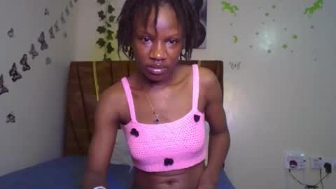 Snapshot of hot_petite100 chatting on November 8, 7:56 pm hot petite100 online show from November 8, 7:56 pm