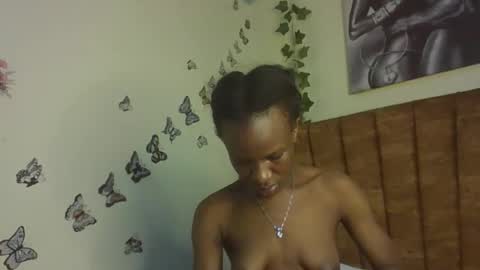 Snapshot of hot_petite100 chatting on December 1, 3:00 am hot petite100 online show from December 1, 3:00 am