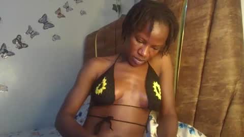 Snapshot of hot_petite100 chatting on April 29, 9:21 pm hot petite100 online show from April 29, 9:21 pm