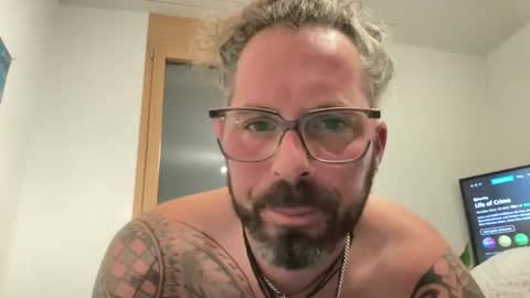 letmedoo2 online show from January 31, 8:18 pm