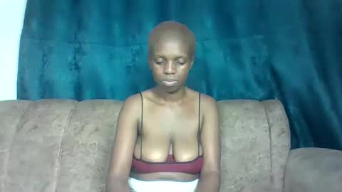 Snapshot of hot_sexxy_baby chatting on March 5, 12:17 am hot_sexxy_baby online show from March 5, 12:17 am