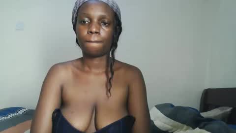 Snapshot of hot_sexxy_baby chatting on April 4, 4:00 am hot_sexxy_baby online show from April 4, 4:00 am