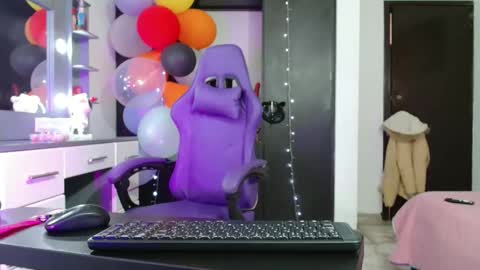 hot sexy bunny online show from February 3, 6:35 pm