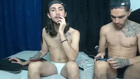 Hot Sharks   online show from January 18, 8:18 am