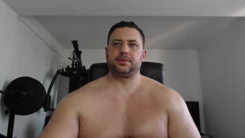 Snapshot of hot_stefano1 chatting on April 26, 3:59 am Stefano.. online show from April 26, 3:59 am