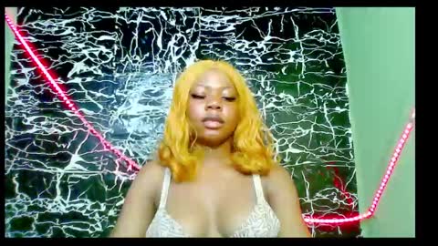 Stella online show from February 6, 11:10 am