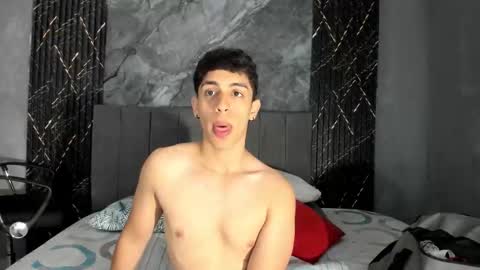 Hot Summer Boy online show from March 18, 12:19 pm