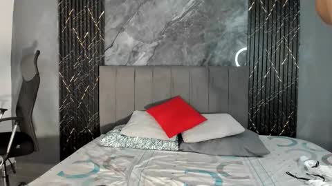 Hot Summer Boy online show from March 21, 11:04 am