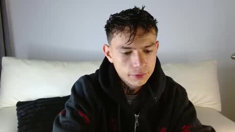 Snapshot of hot_teo_ chatting on January 8, 10:50 am Mateo online show from January 8, 10:50 am